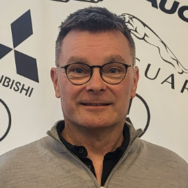 Steve Thompson Headshot