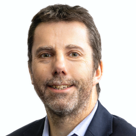 Alex Craven Headshot